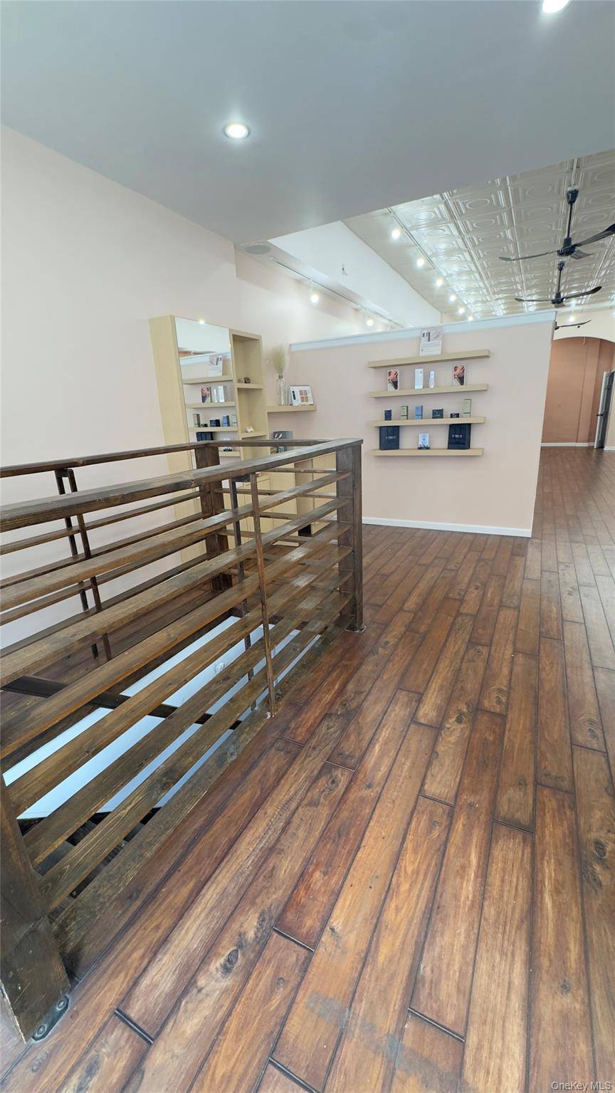 To be rented AS IS. Spacious 1000 SF retail store with additional finished storage room in basement.