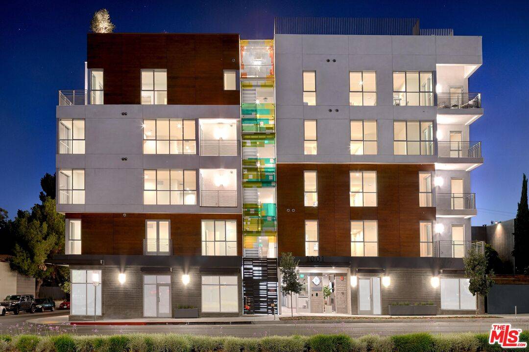 1001 N FAIRFAX AVE 2BR Hollywood Hills East La