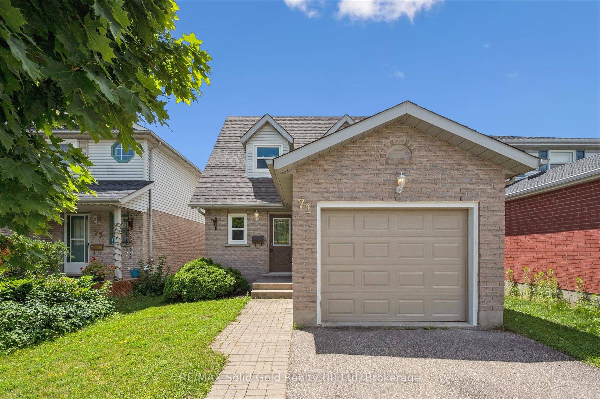 Wonderful starter home with 3 bedroom and full walk up basement.