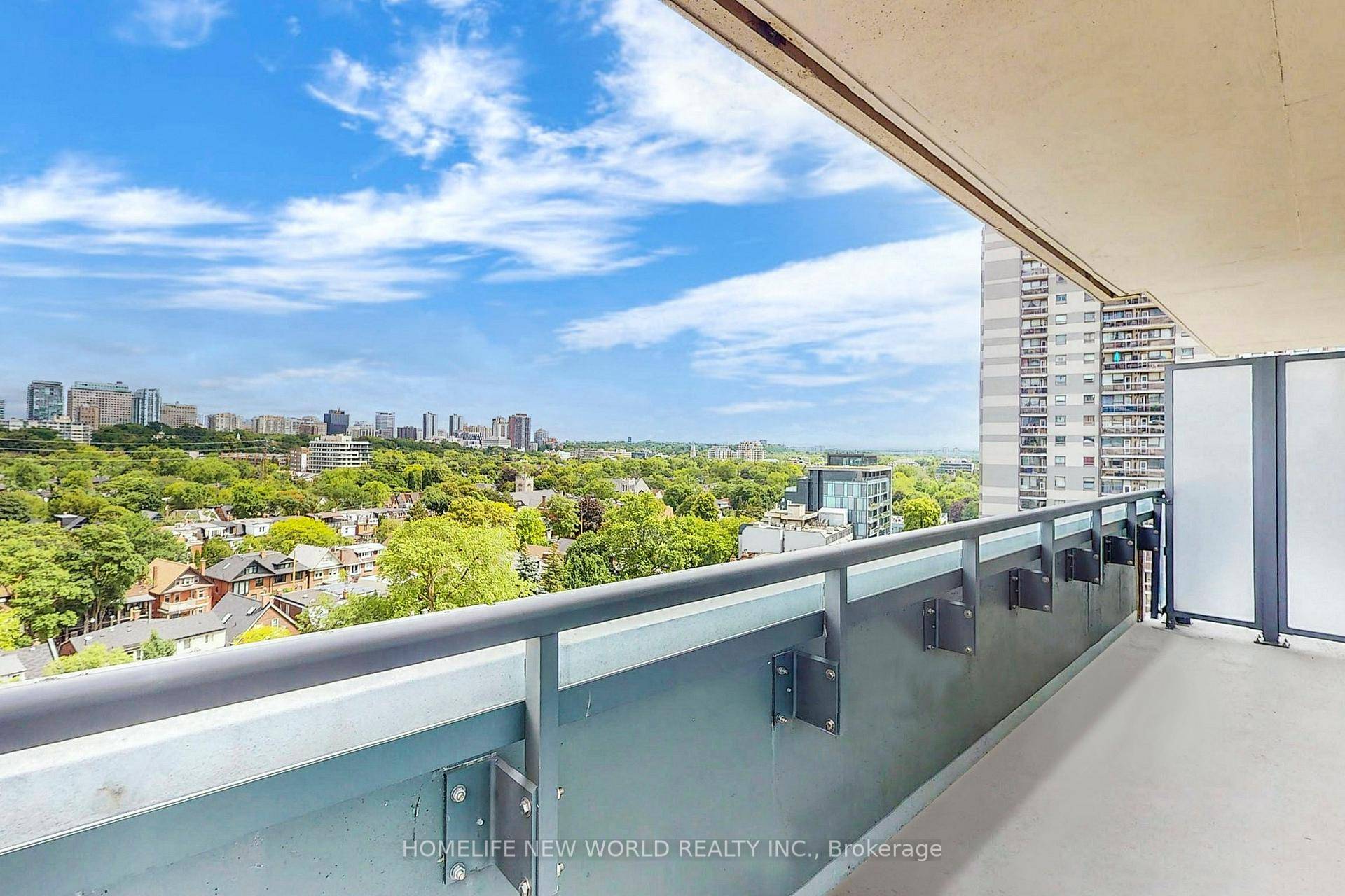 Luxury Condo Locates At Annex, Meets Yorkville Upscale Living !
