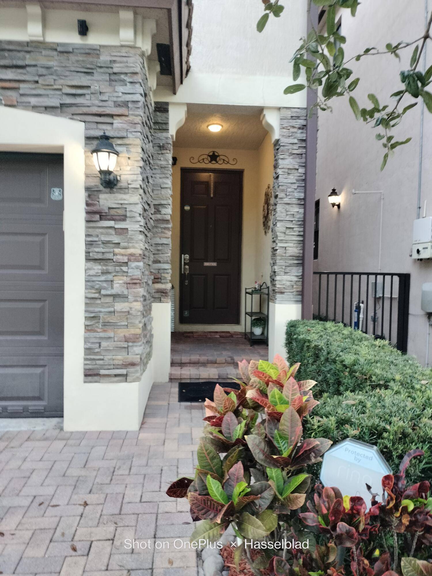 Beautiful Move In Ready Corner Home in a Prime Location !
