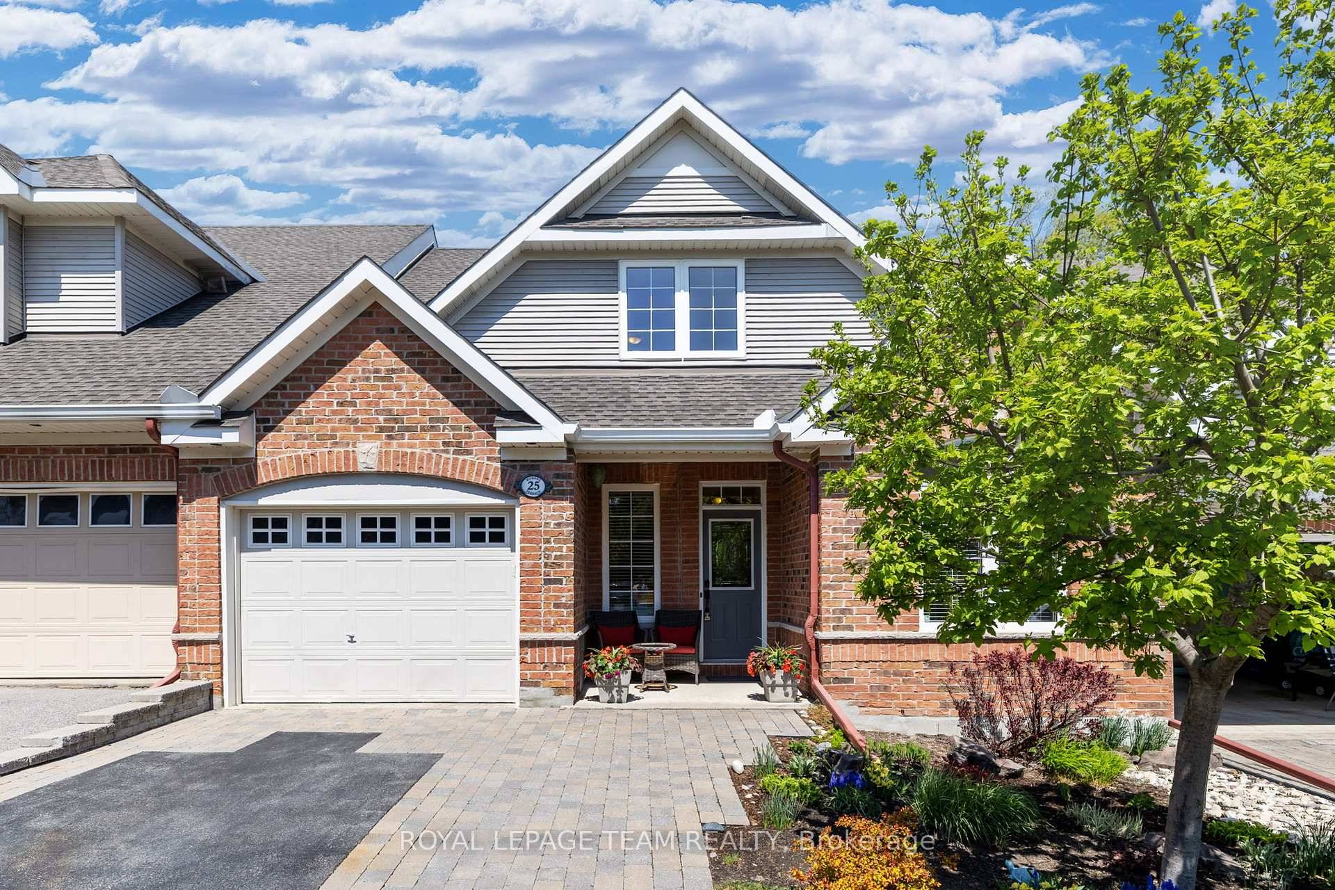 Welcome to 25 Morenz Terrace, a beautifully maintained bungalow with a loft in the highly sought after Country Club Estates of Kanata Lakes.