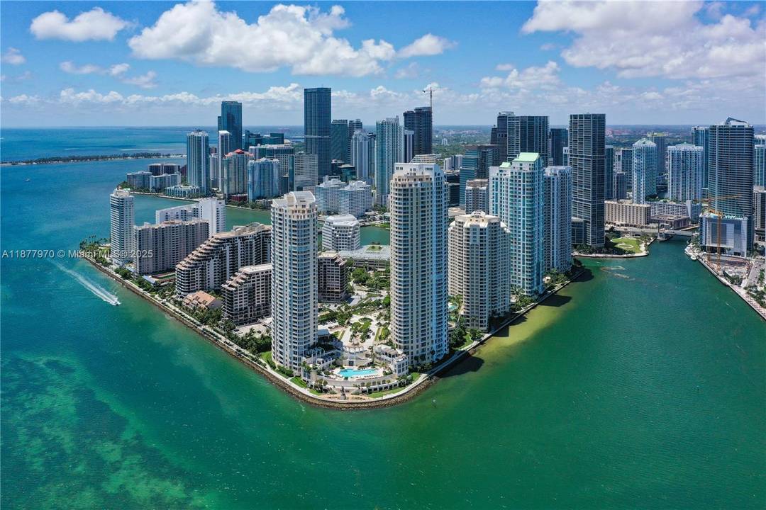 Breathtaking views of the Miami skyline, from Key Biscayne to Miami Beach, the Port of Miami and Downtown.
