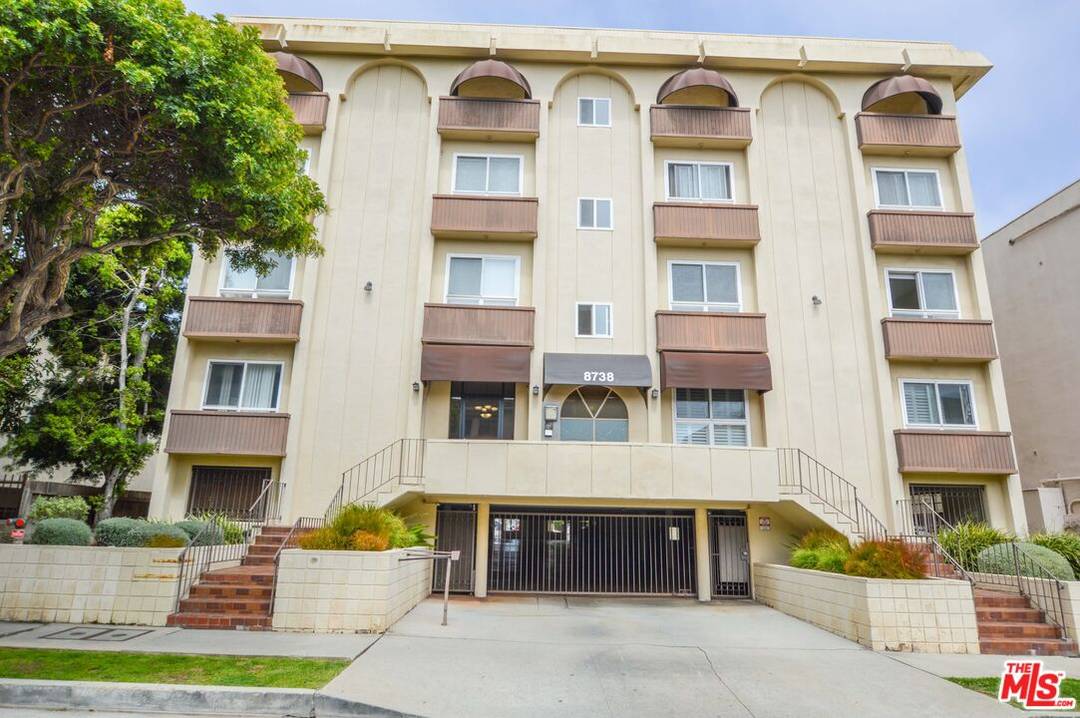 8738   Delgany Ave 1BR Playa Del Rey La