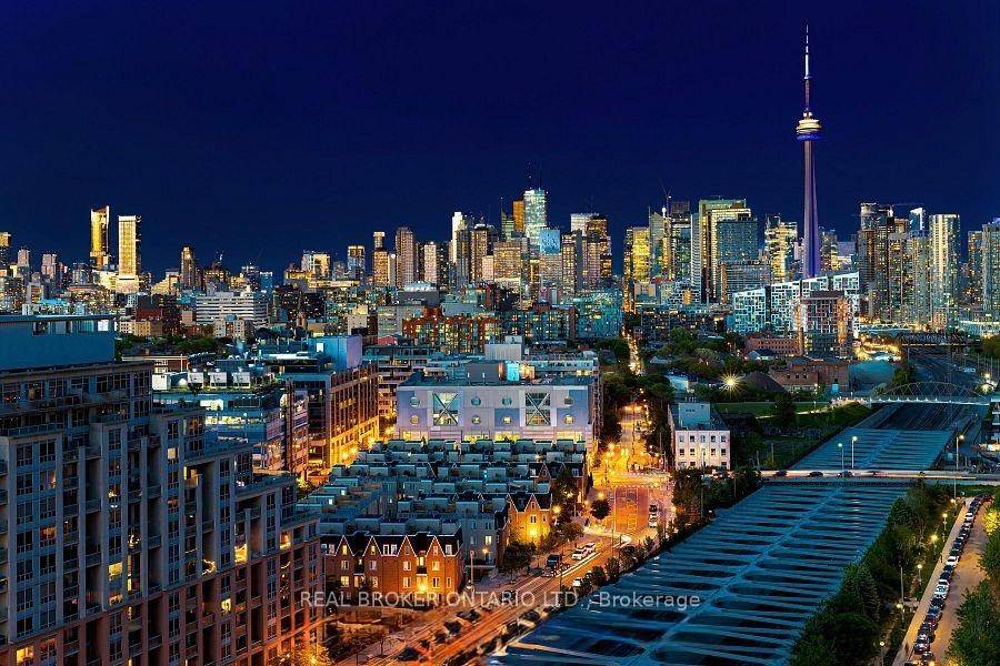 Step into this fabulous 850 sq ft, 2 bedroom, 2 bathroom condo, and 250 Sq Ft.