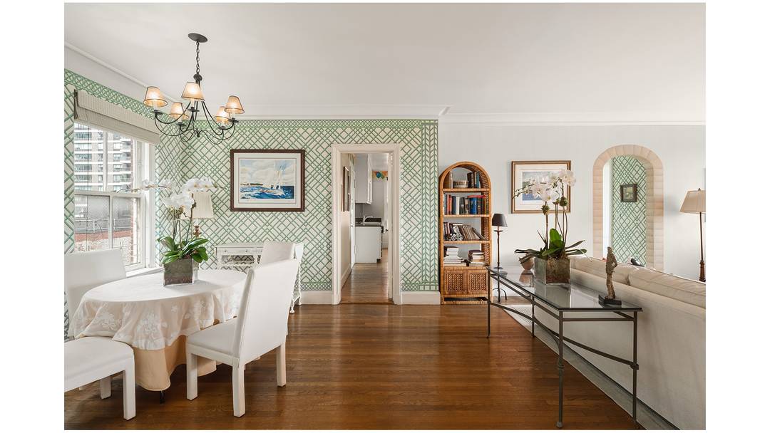 Can Be Combined with Apartment 6 7 to Create a Grand Full Floor Duplex Home with 12 Rooms, 6 Beds and 6 Baths Rare Opportunity Former Kennedy Residence at 4 ...