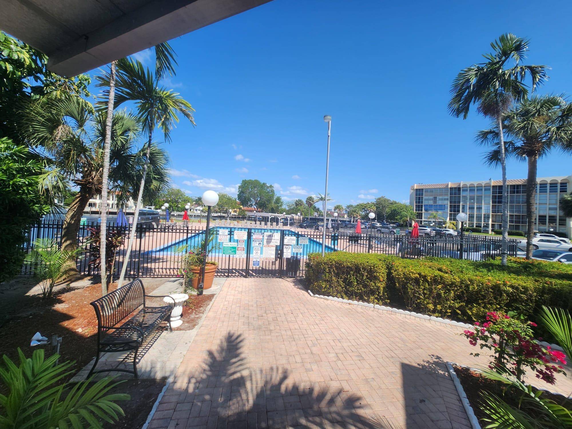 Prime location just 1. 3 miles to the beach !