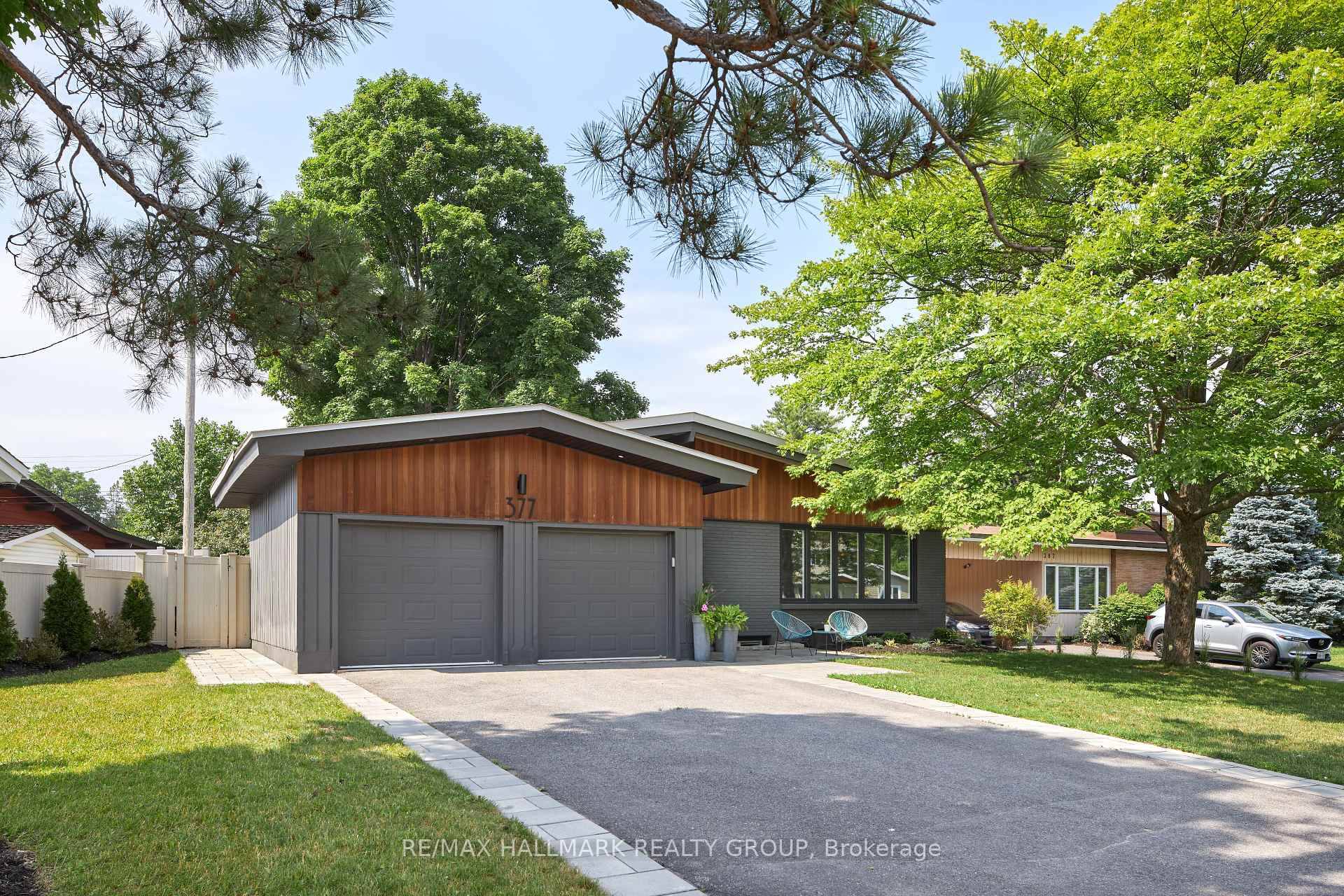 CHALMERS MID CENTURY MODERN BUNGALOW in the heart of prestigious Alta Vista !