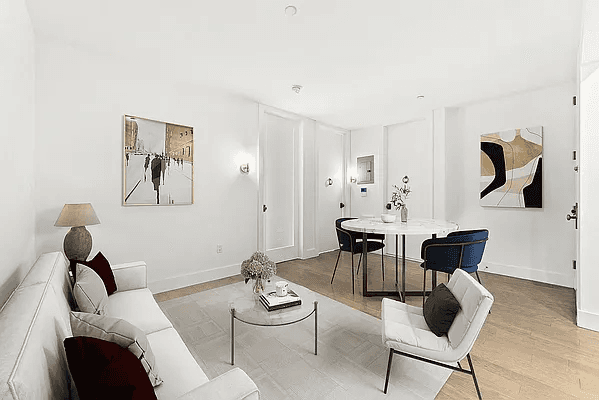 Gorgeous 2BD 1BA with Private and Shared Outdoor Spaces !