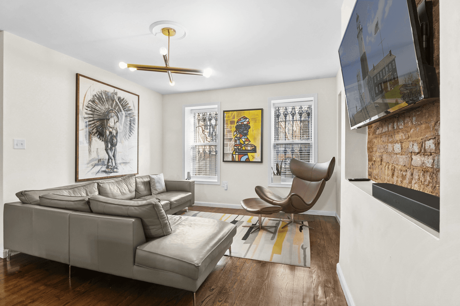 Impeccable Multifamily Townhouse 867 Lafayette Avenue Welcome to 867 Lafayette Avenue, a meticulously maintained 3, 400 sq.