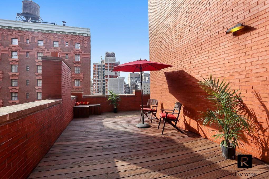 Welcome to a large one bedroom with a huge wrap around terrace, perfect for entertaining, and gorgeous views.