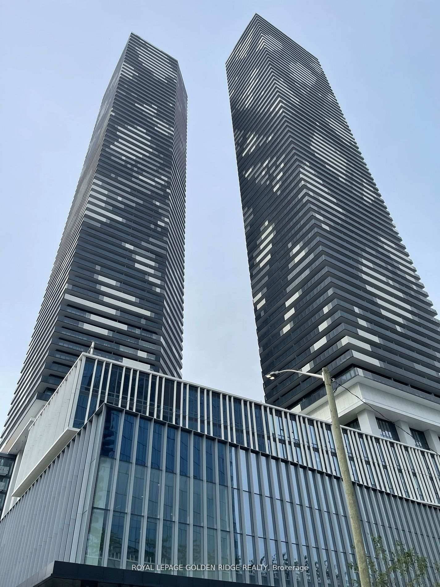 Luxury Sugar Wharf West Tower By Menkes, Breathtaking Lake View and Downtown toronto skyline, 3 bedroom with 3 full bath.