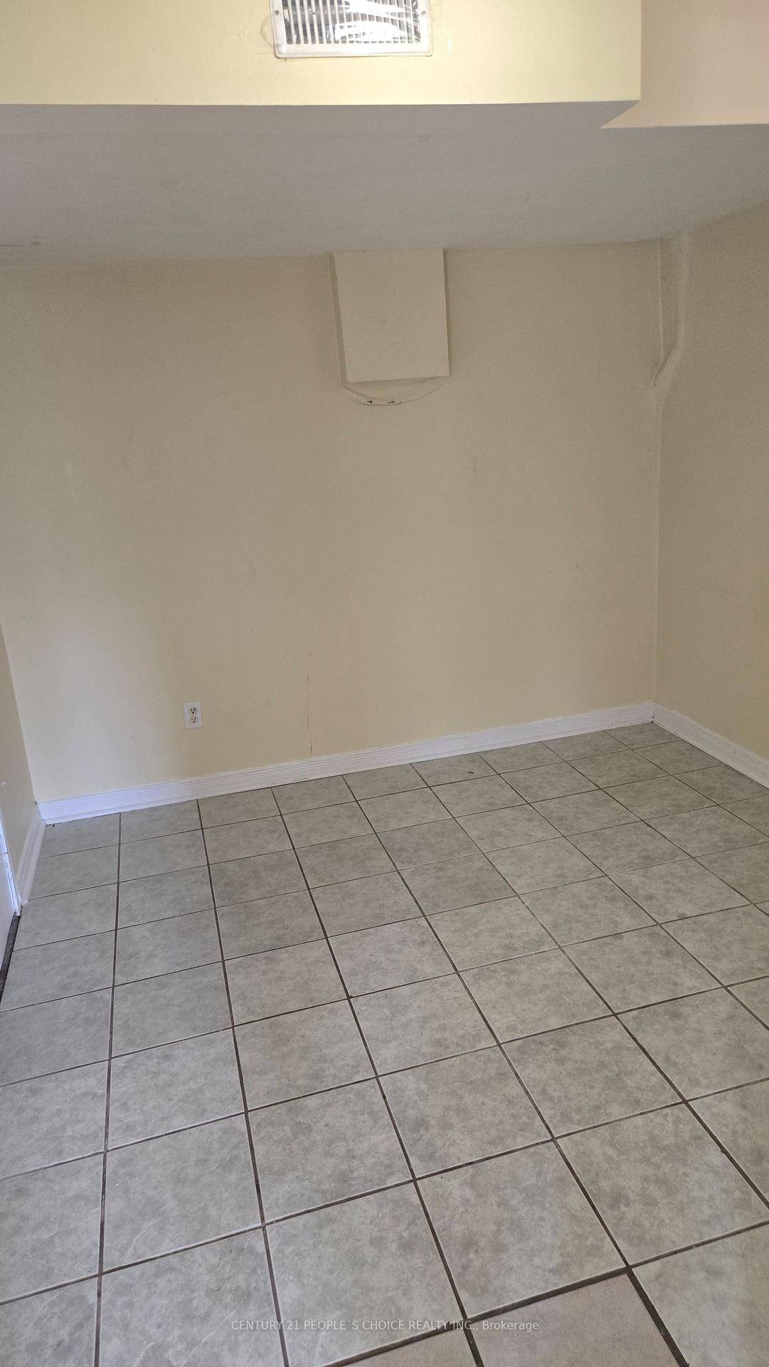 Absolutely Stunning Legal Basement Walkout Apartment With 2 Bedrooms, 2 Full Washrooms.
