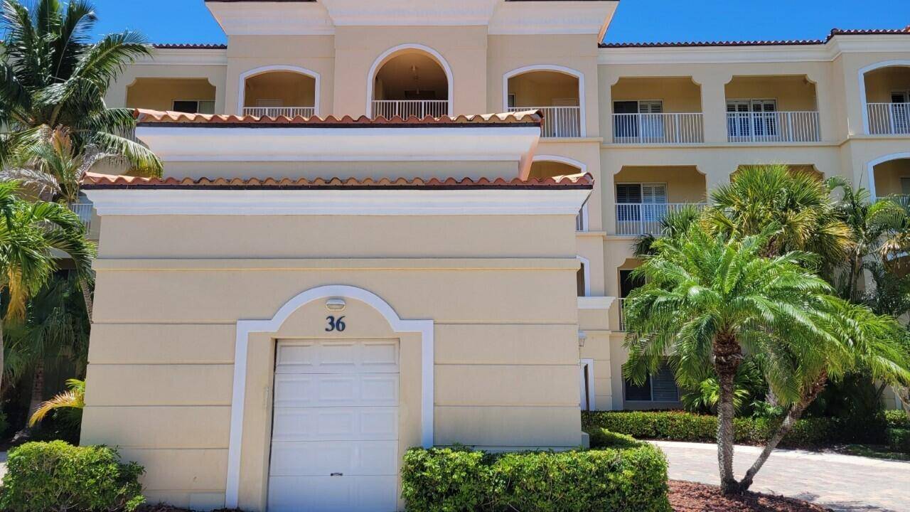 Beautifully maintained 2BD 2BA first floor condo offering nearly 2, 000 SF of living space !