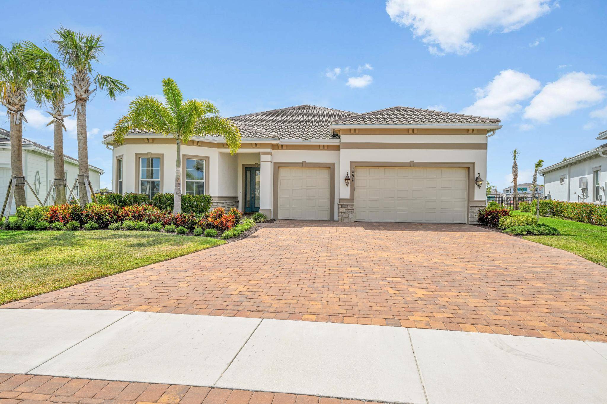 Experience waterfront luxury in this stunning Renown model in Avondale at Avenir.