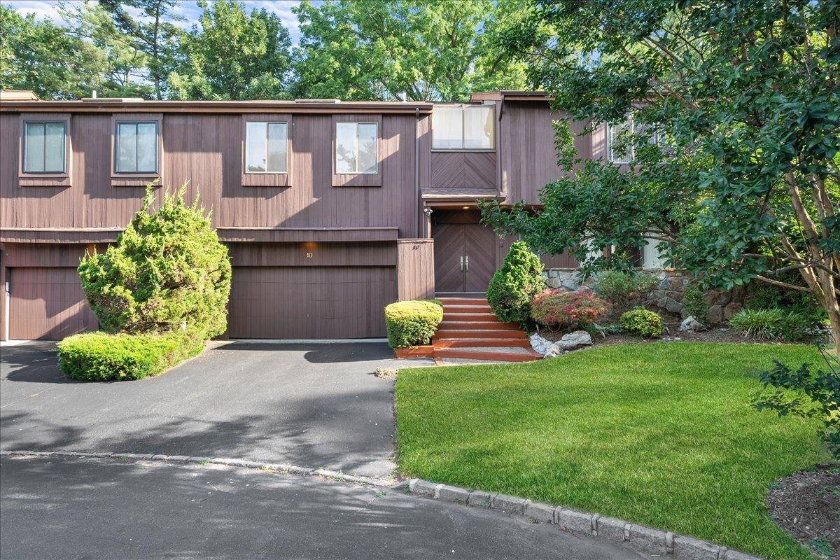 Don t Miss This Rare Opportunity Tour This Stunning Home Today !