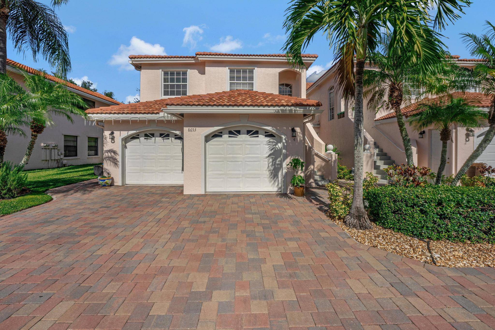 This Lowest price per square feet, beautifully maintained gated Villa San Remo at Boca Raton open to all ages.