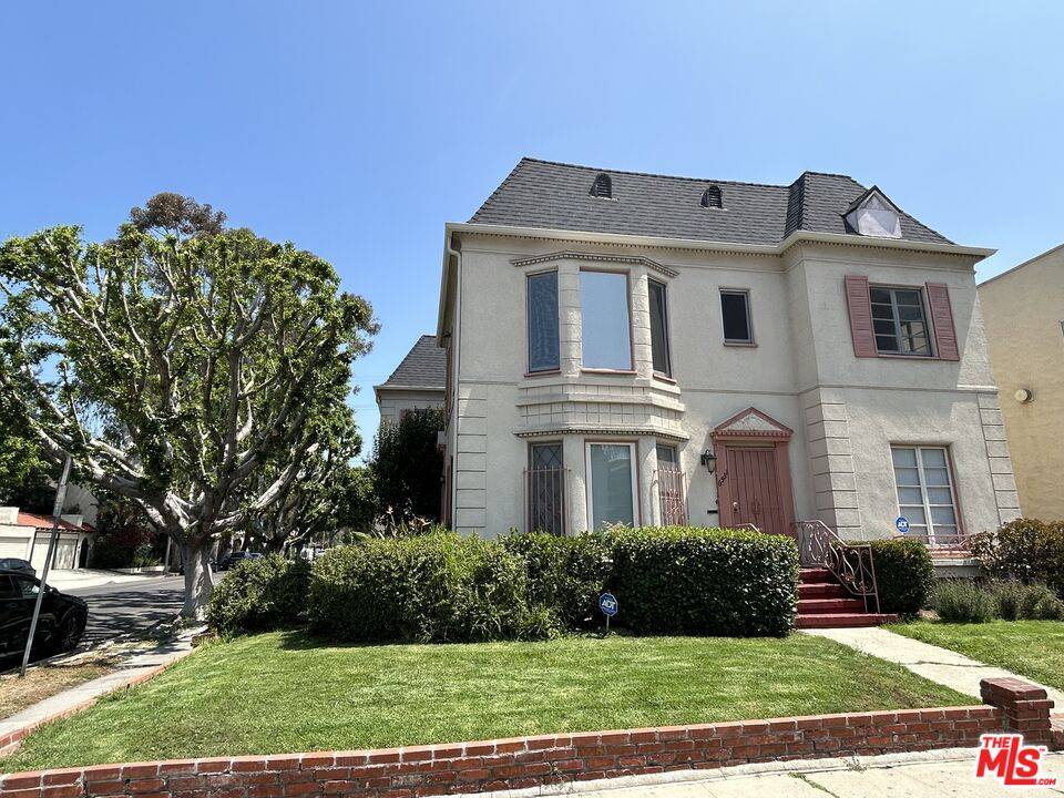 6531   Orange St 6BR Beverly Grove La