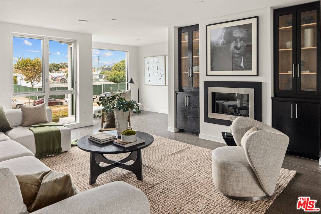 310   Washington Blvd 3BR Marina Del Rey La