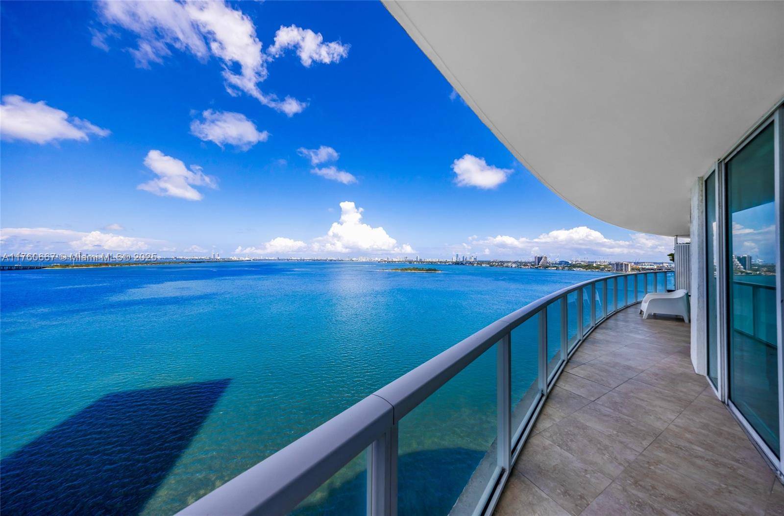 The BEST water view in the building !