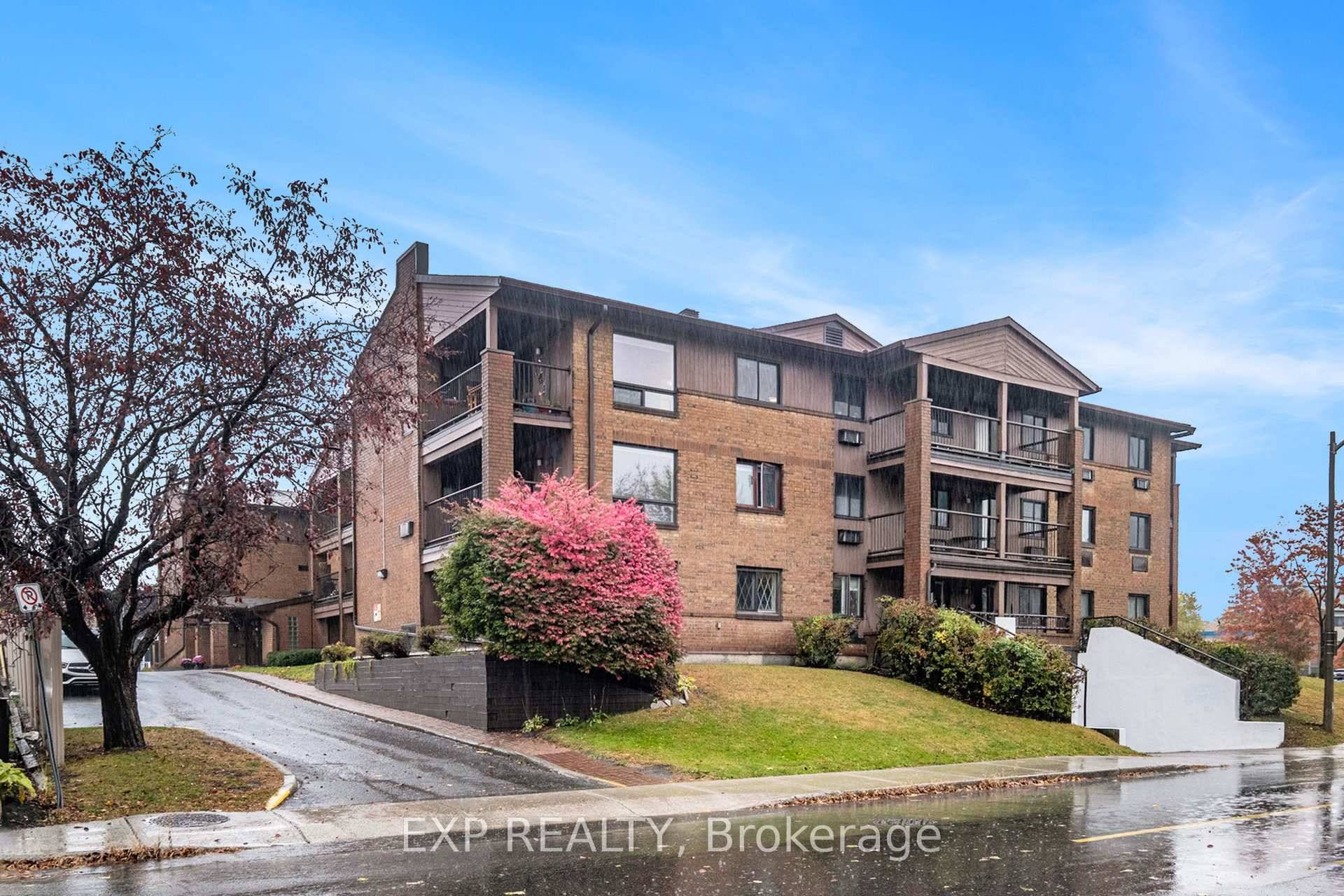 Discover this charming and well maintained third floor condo, featuring spacious two bedrooms, two bath suite and situated on the quiet, cooler side of the building, ensuring a peaceful living ...