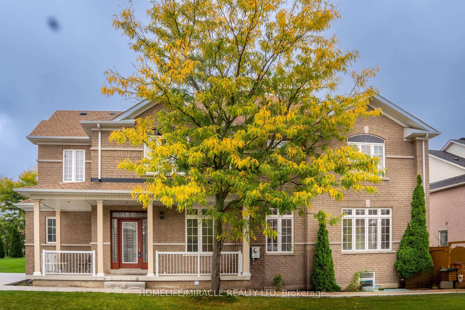 Gorgeous 3 1 bedroom, 4 bath, detached all brick home Apr.
