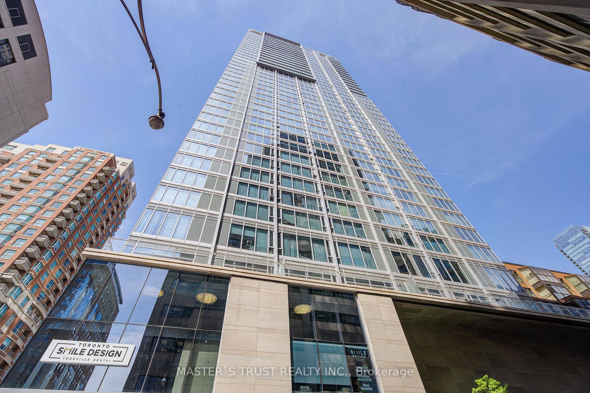Move in ready to live in the most prestigious and vibrant Toronto Downtown core Yorkville neighborhood.