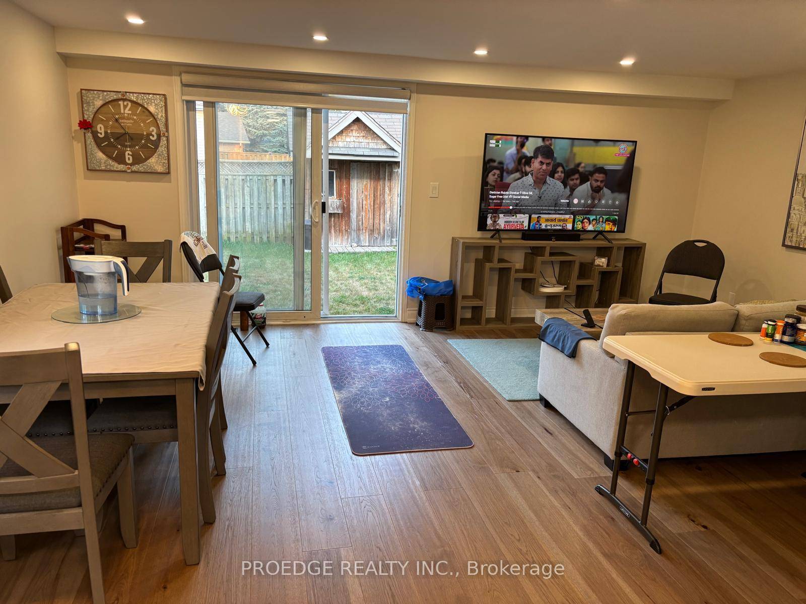 Beautiful, bright and spacious 3 Bedrooms, 3 Washrooms Townhouse located in Kitchener.