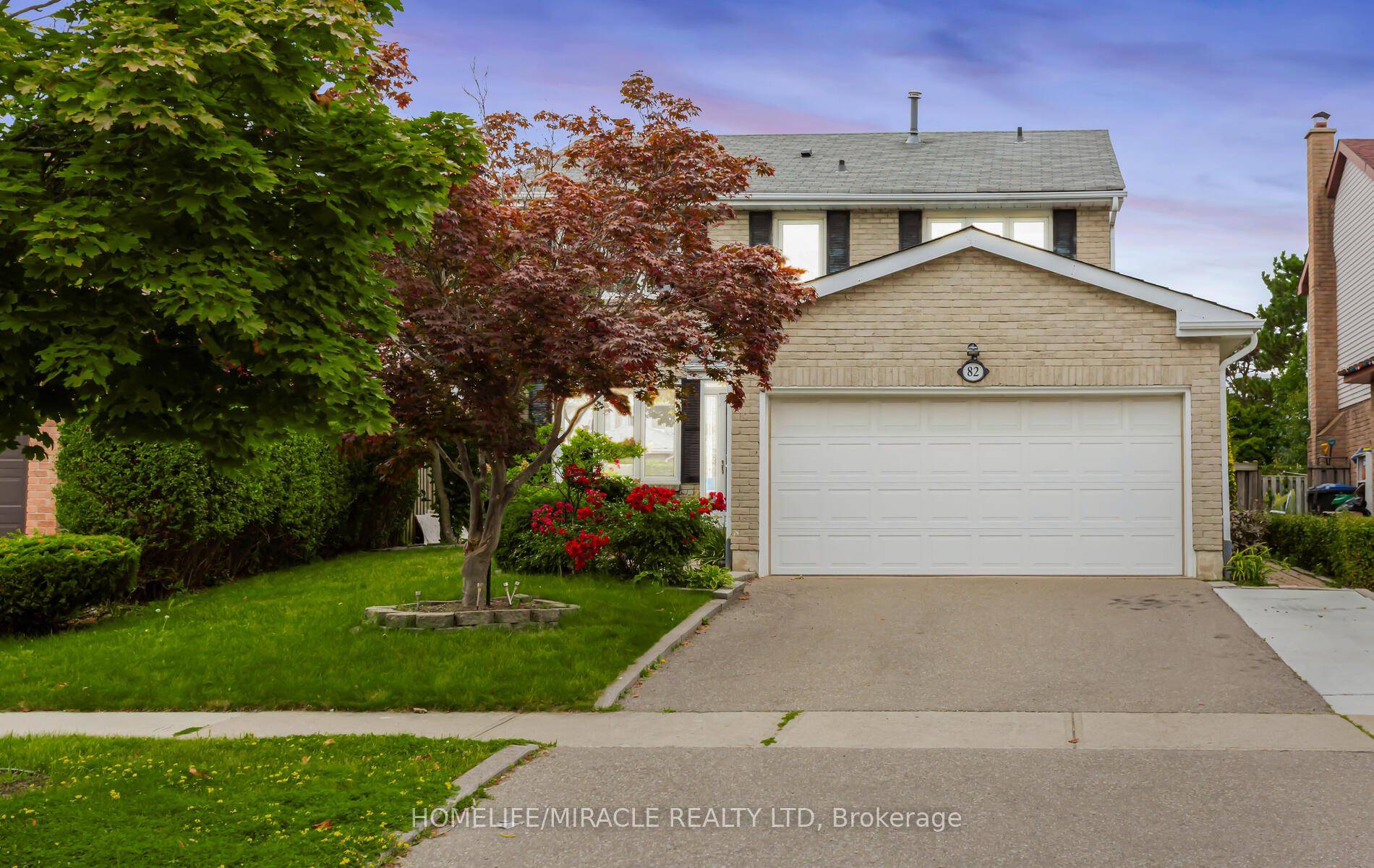Your Search Is Over ! Spacious, Bright, 4Br Home In Desired Westgate Community, Close To Great Schools, Parks, Shopping, Major Highways amp ; Public Transportation.