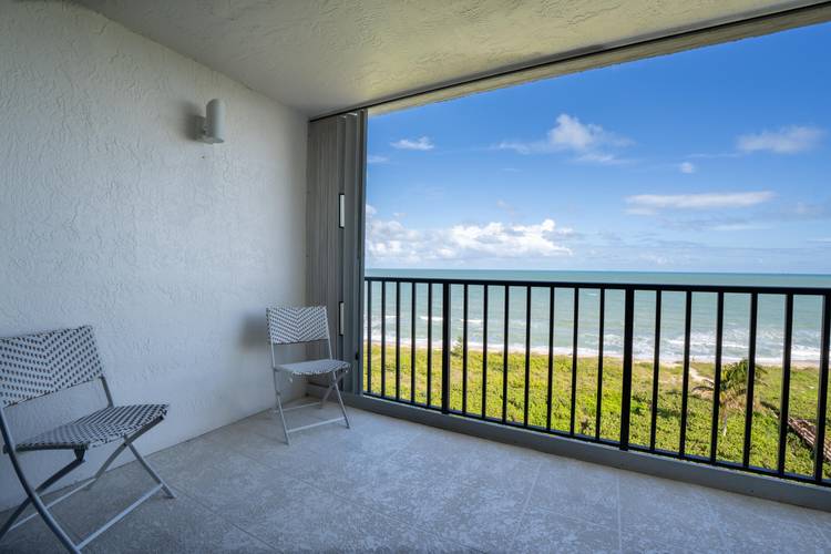 Experience breathtaking, unobstructed ocean views that stretch as far as the eye can see from this immaculate 10th floor residence.