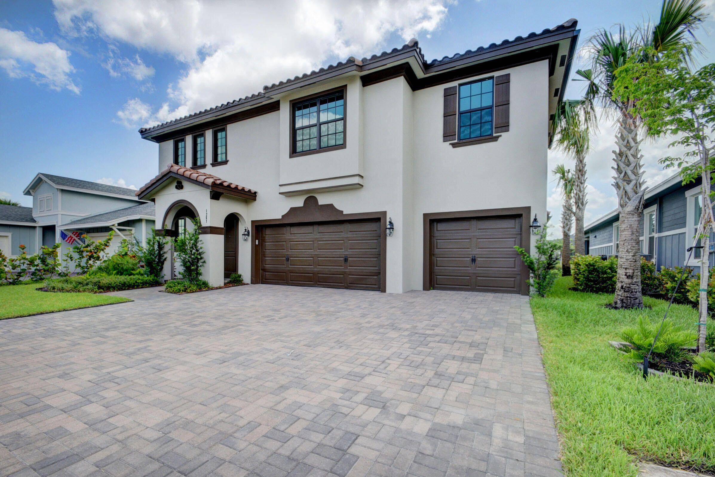 Stunning single family home located in luxurious Arden.