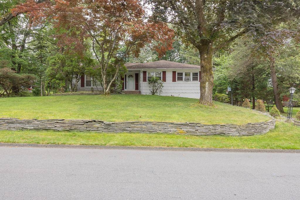 Welcome to 10 Glenbrook Rd, a stunning ranch on 0.