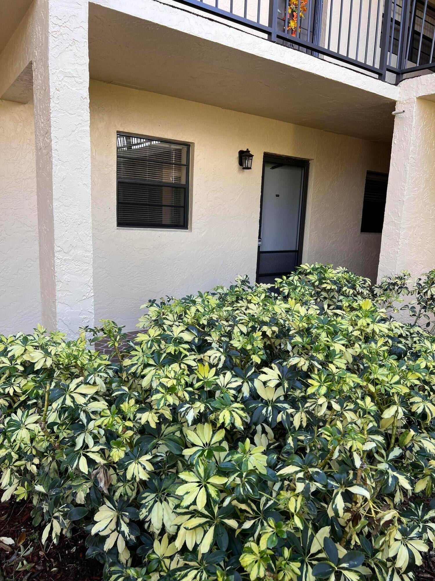 2 bedroom condo with a lake view on the ground floor, walk around the many lakes or to the community pool.