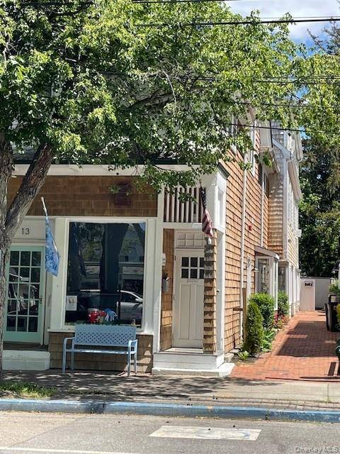 Massive Investment Opportunity 9 Unit Mixed Use Property !