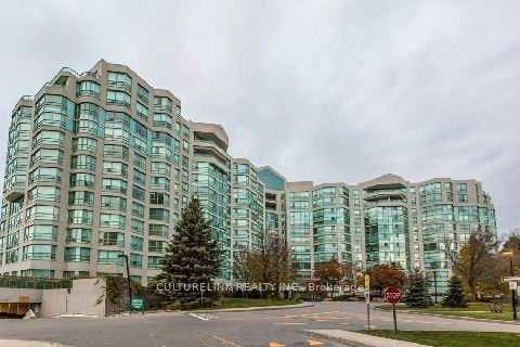 Welcome to this conveniently located luxurious, award winning Landmark condo complex.