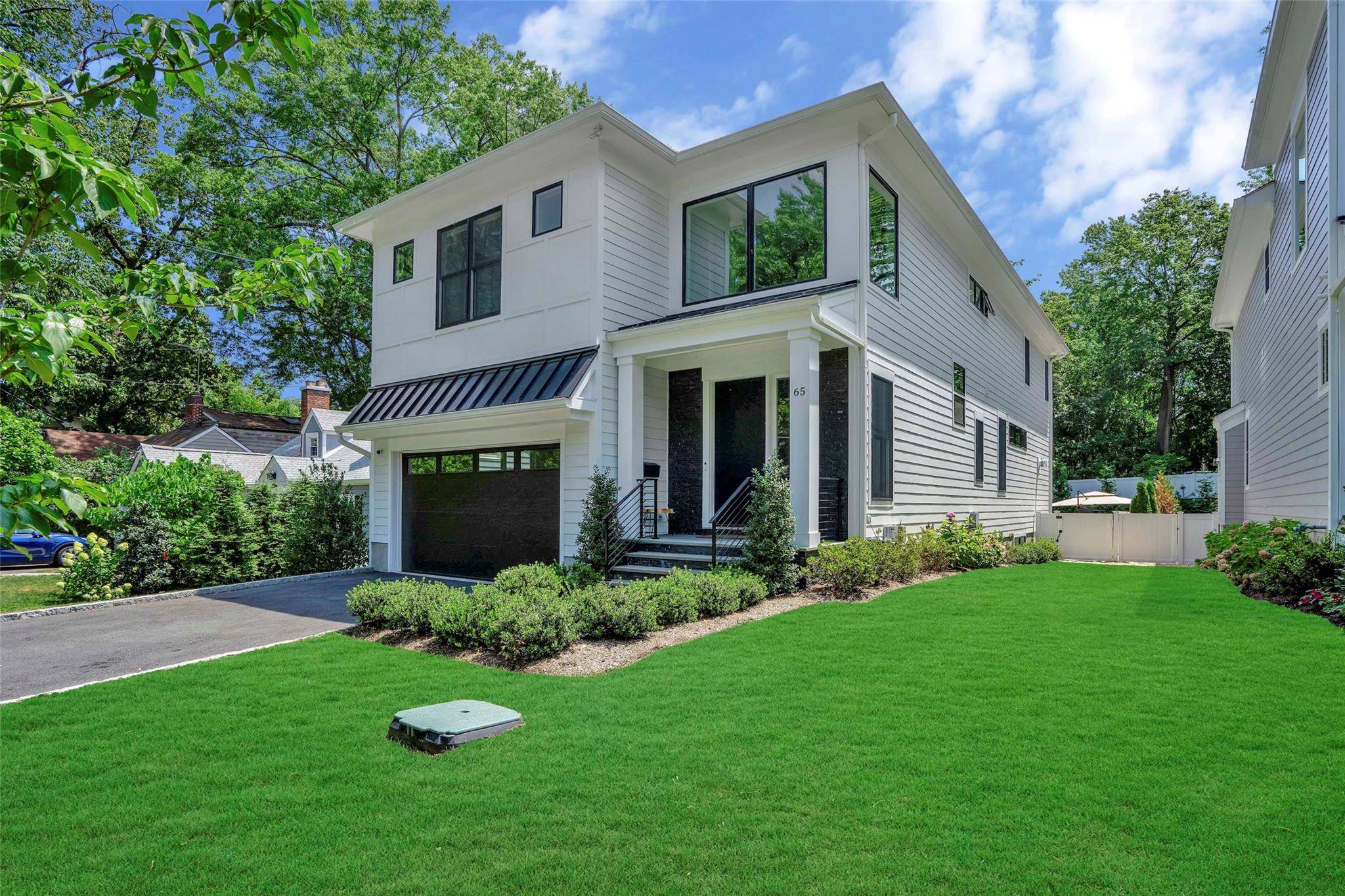 Welcome to 65 Myrtle Boulevard !