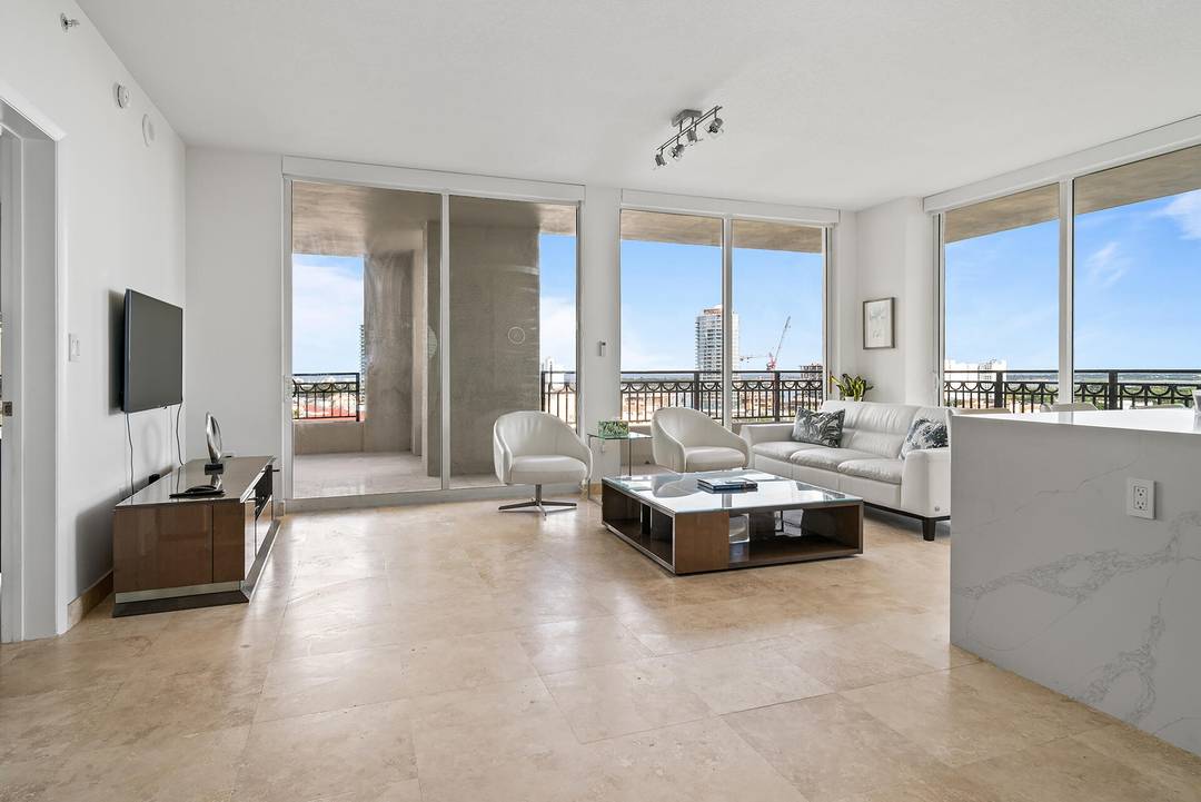 Breathtaking Intracoastal and Ocean views from this modern, updated, 14th floor Southeast Corner 3 bedroom unit at Cityplace South Tower.