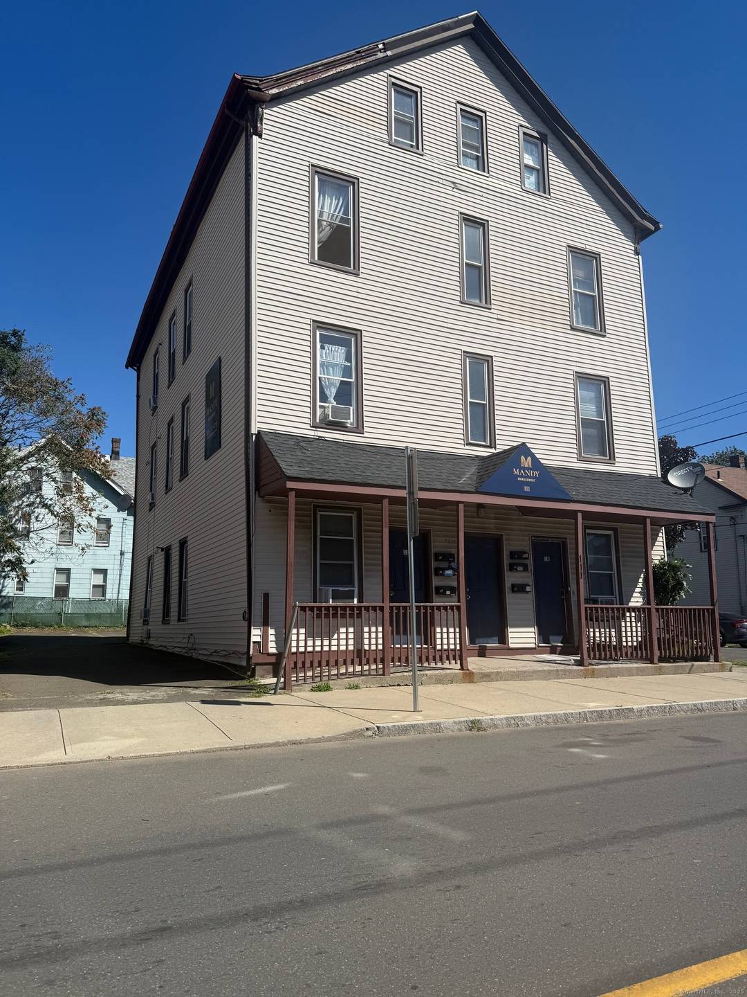 Exceptional investment opportunity in the heart of New Haven !