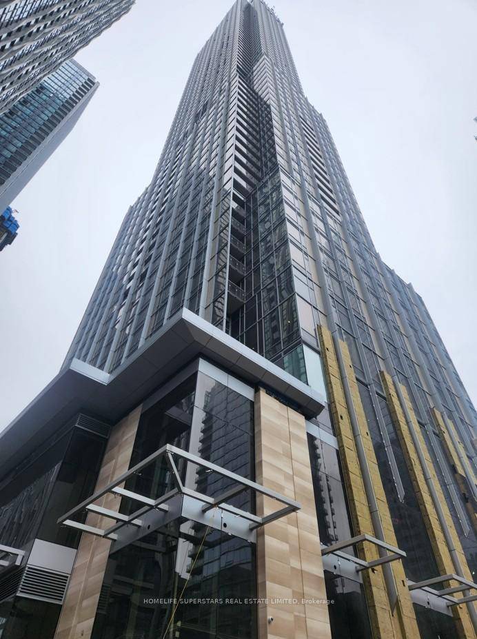 Experience the epitome of luxury in this brand new, never lived in one bedroom suite at the prestigious 11 Yorkville Avenue an unbeatable AAA location.