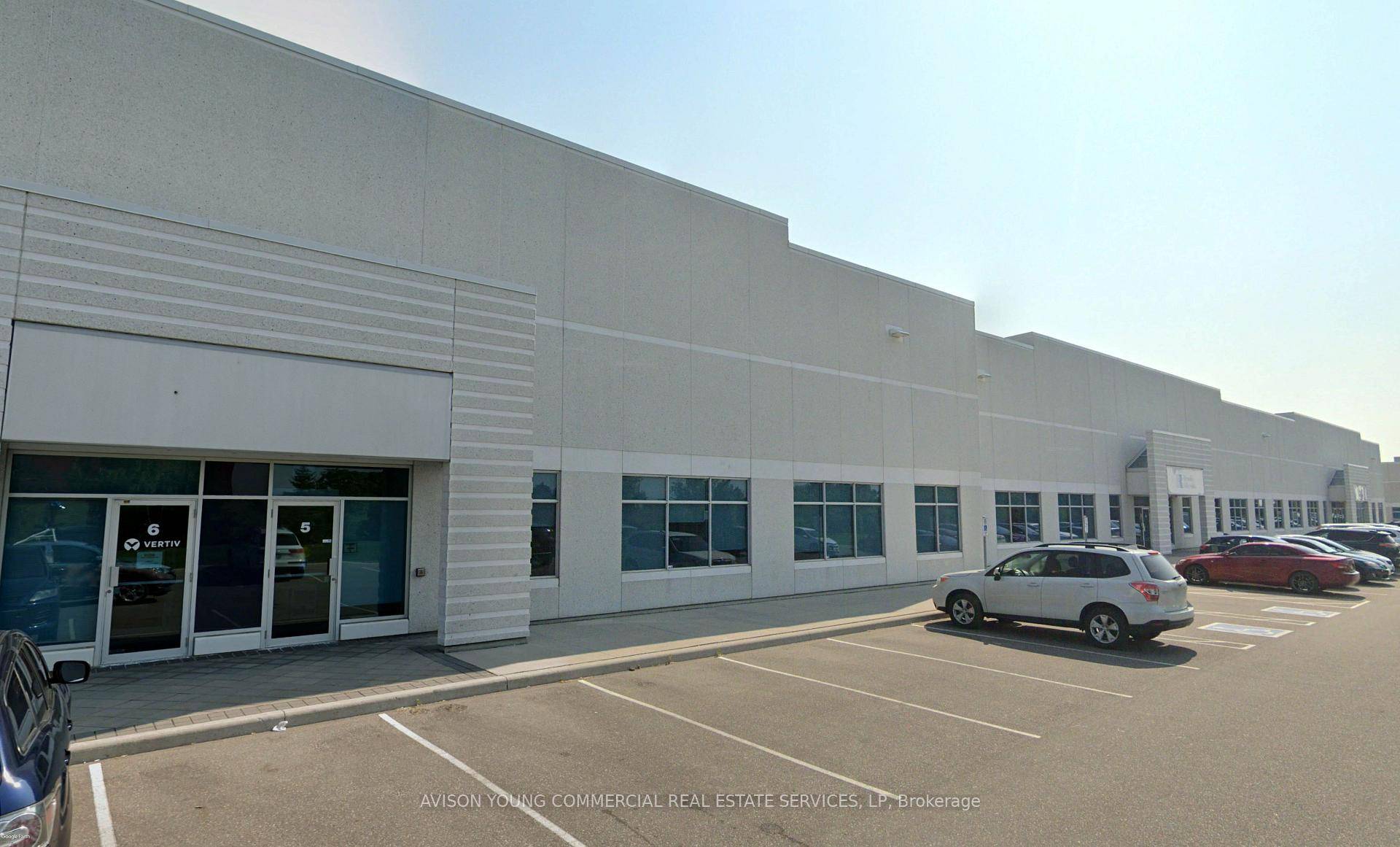 Industrial unit located in a prestigious business park area.