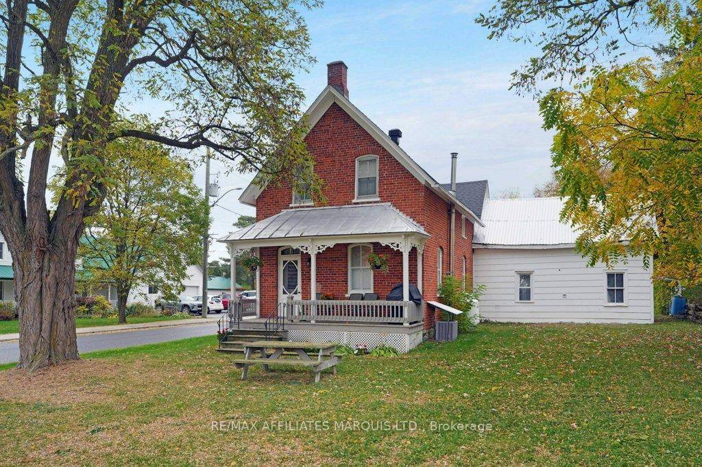 Welcome to this charming century home located in the heart of Maxville, just steps from the fairgrounds !