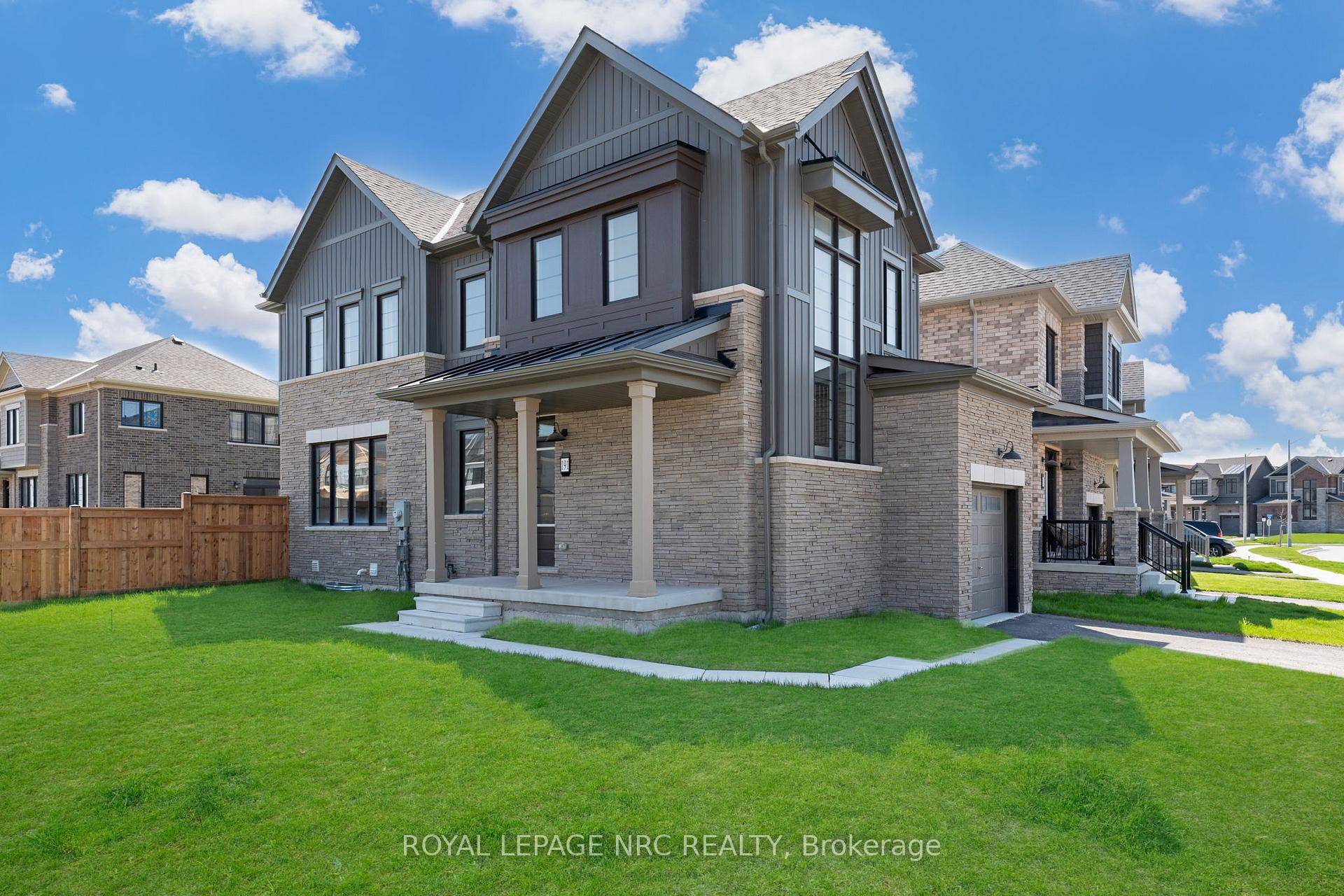 Welcome to this new beautifully built executive two storey on a premium corner lot !