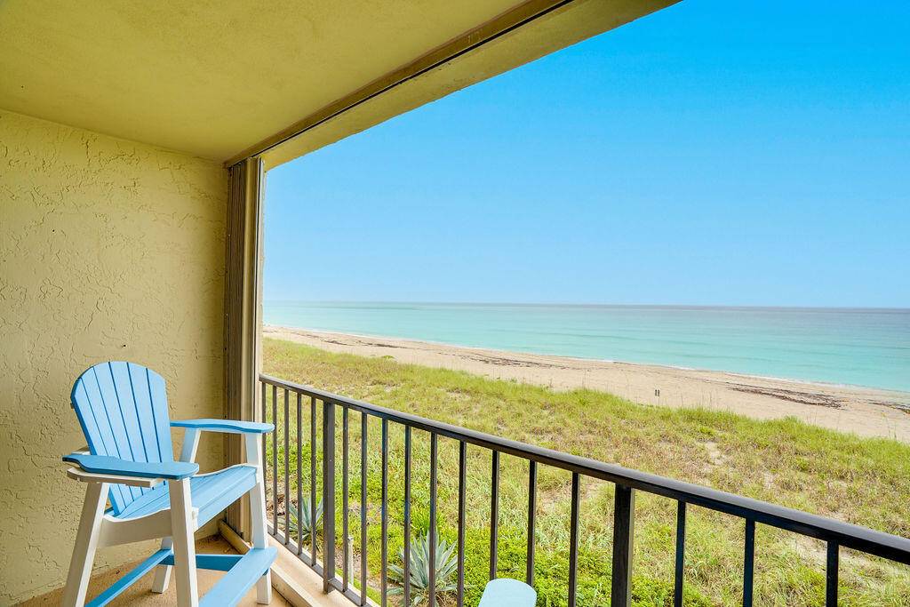 Beach Front ! Beautiful sunrise and sunsets are calling to the Perfect getaway right on the ocean.