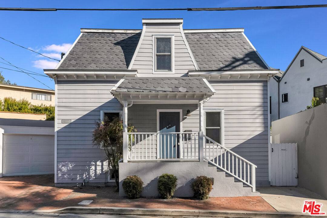 6117 Glen Holly St 2BR Hollywood Hills East La