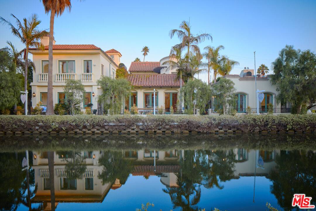 420   Carroll Canal Marina Del Rey LA