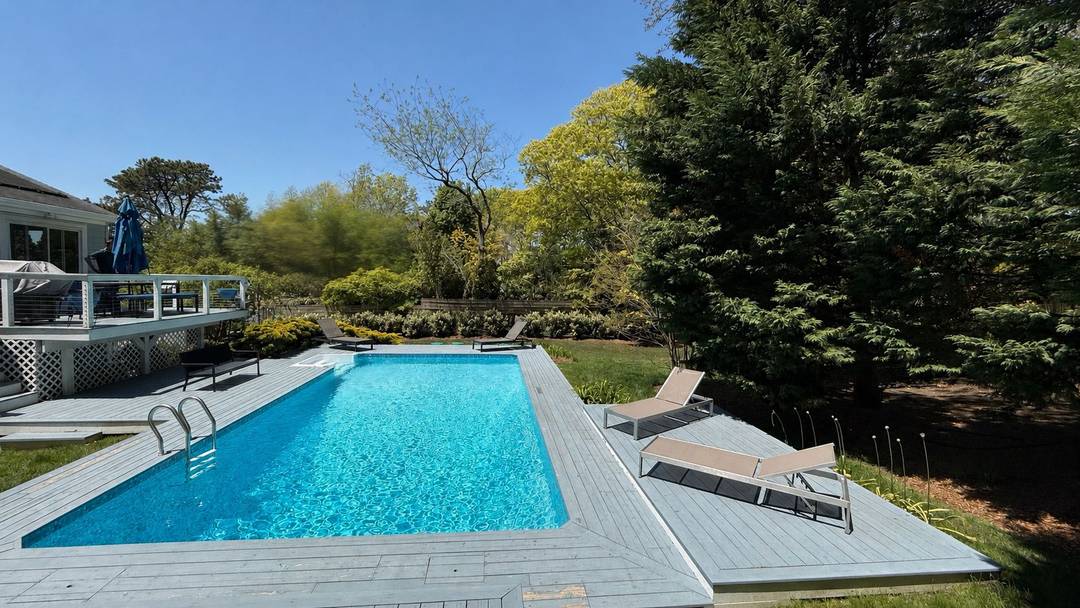 Southampton Beach House| Close Proximity to Beaches & Restaurants