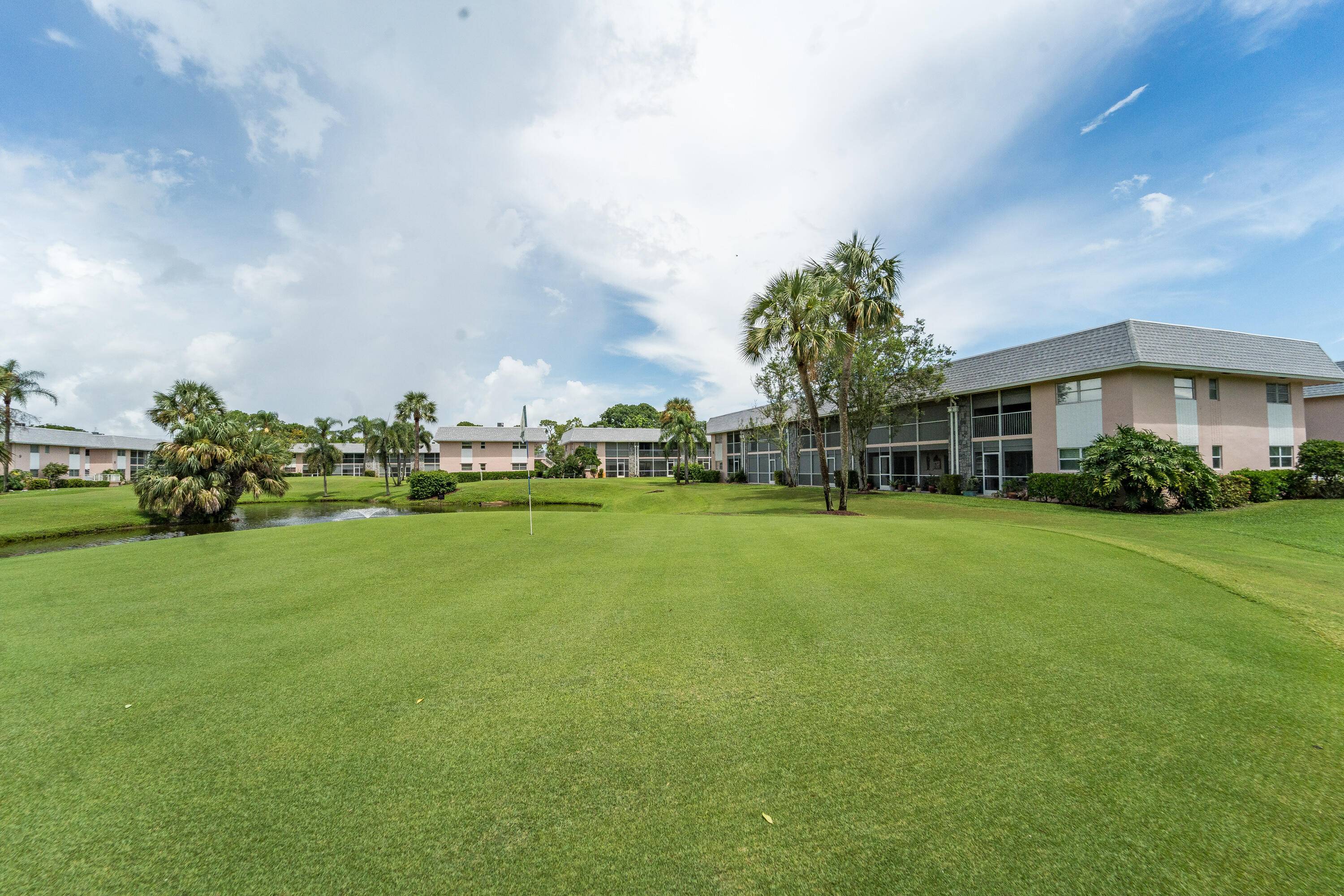 GROUND FLOOR AMAZING LAKE VIEWS from this private 2 br 1.