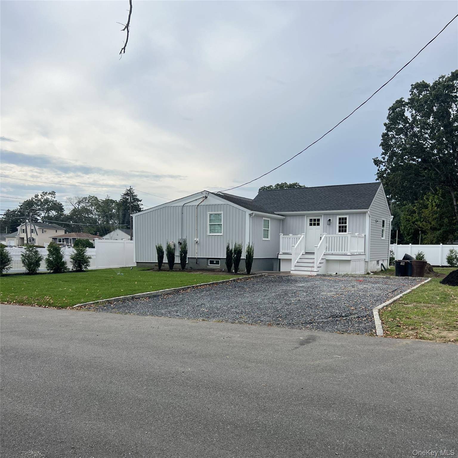 Renovated Ranch 3 Bedrooms, 1.