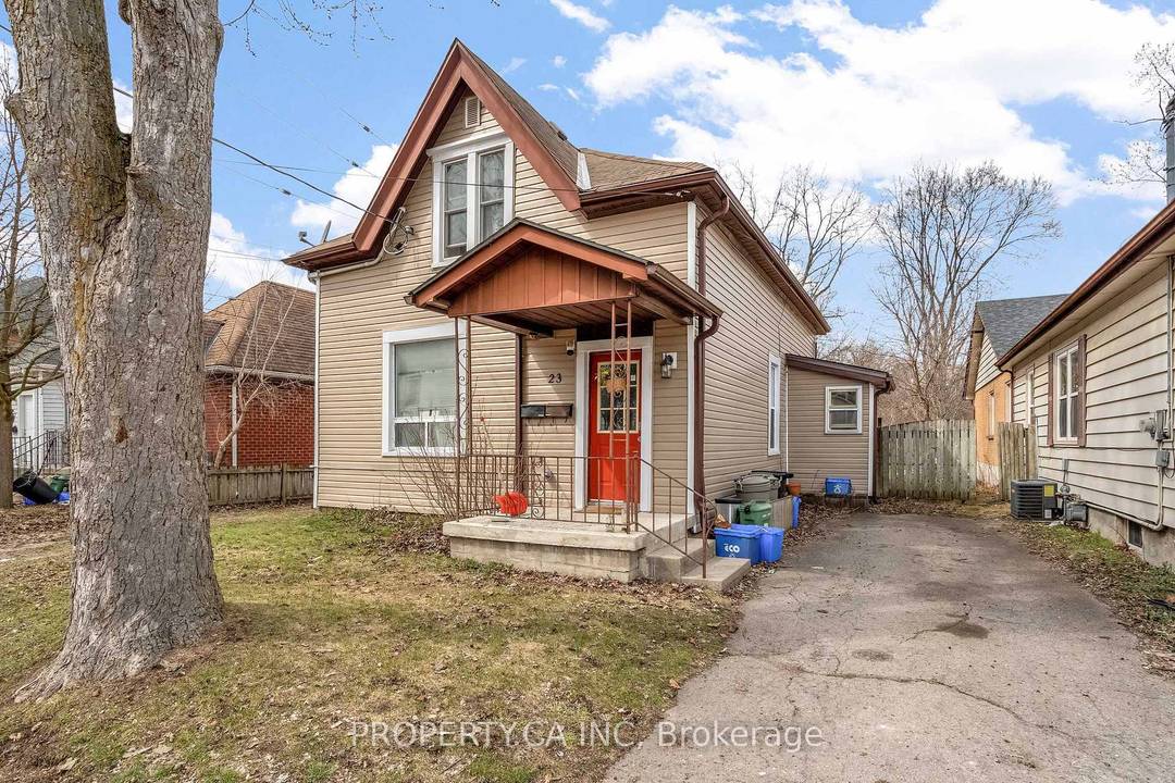 RARE OPPORTUNITY FOR a 6 bedroom Legal duplex less than 1km to Western University this is the type of property that rarely comes to market.