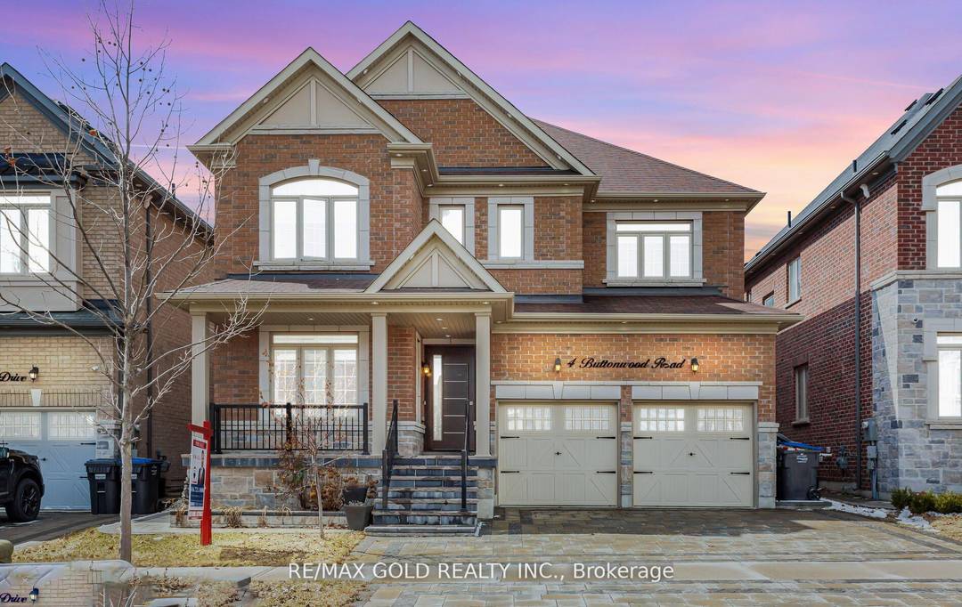 This luxury residence seamlessly blends classic charm with modern comfort, creating an exceptional living experience.